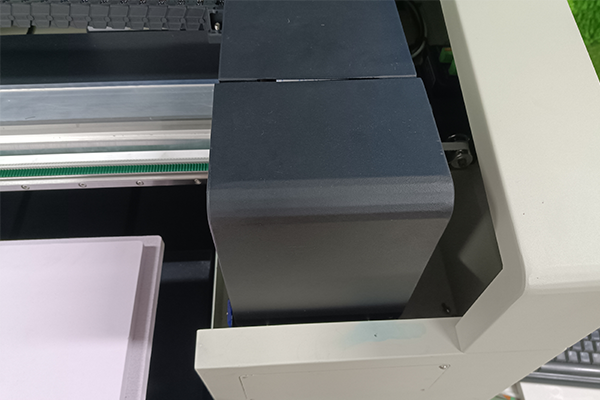 Einzelplattform-DTG-Drucker 2 * Xp600-Druckkopf-Baumwolldruckmaschine-T-Shirt-Drucker